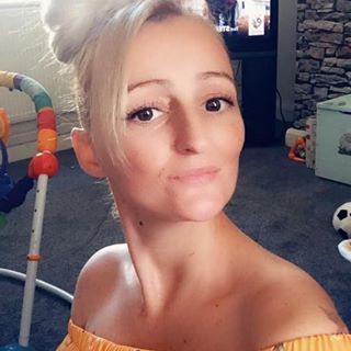 Siobhan Lynne's avatar