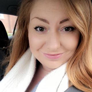 Rosie Turner's avatar
