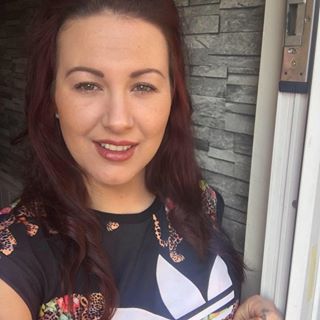 Laura Easton's avatar