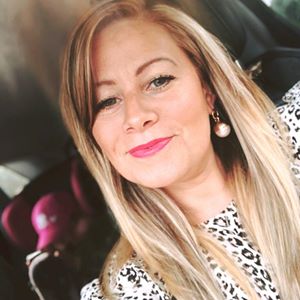 Rachel Collis's avatar