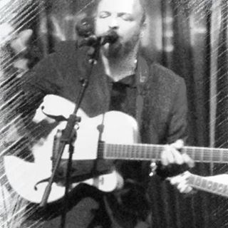 Ross Ian Lardner's avatar