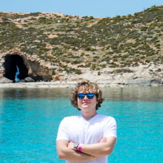 Sergiu Sj's avatar