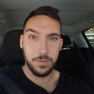 Daniel Almeida's avatar