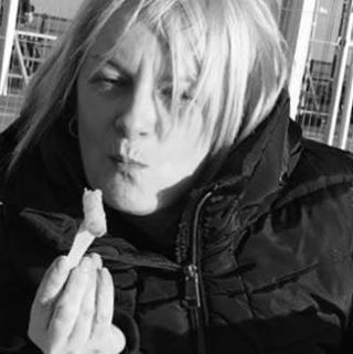 Michelle Laurel's avatar