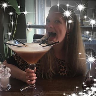 Louise Henderson's avatar
