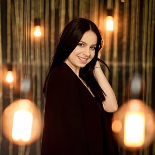 Ioana Pop's avatar