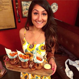 Simran Pharar's avatar