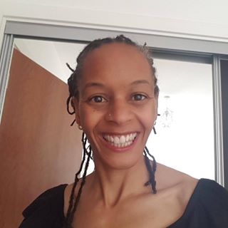 Suzannah Little's avatar