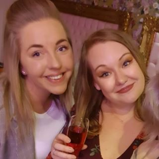 Zara Naomi Barker's avatar