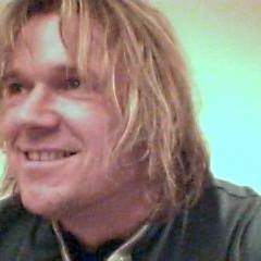 Raymond Aurum's avatar