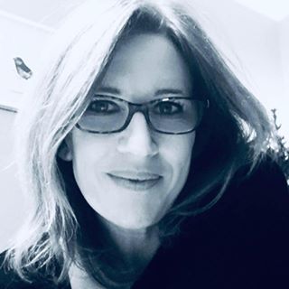 Vikki Patrinos's avatar