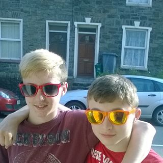 Helen Roberts's avatar