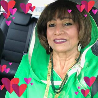Tina Gardner's avatar