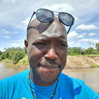 Rodney Henry's avatar