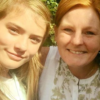 Claire Plant's avatar