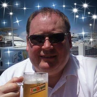 Chris Woolley's avatar