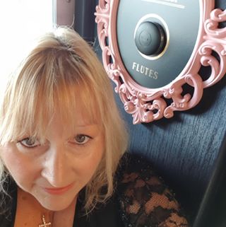 Julie Blakemore's avatar