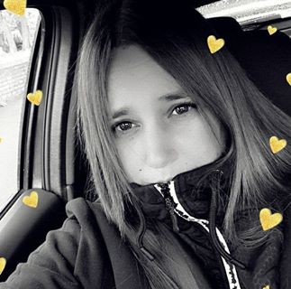 Zara Henshaw's avatar