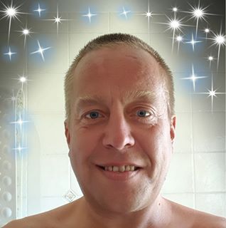 Richard Bowen's avatar