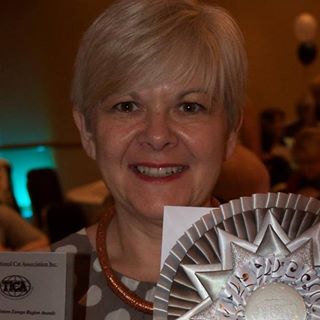 Diana Saunderson's avatar