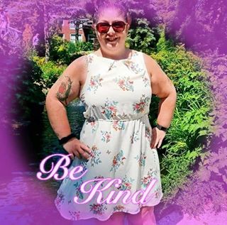 Mich Rose's avatar
