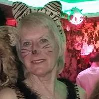 Ros Clemmans's avatar