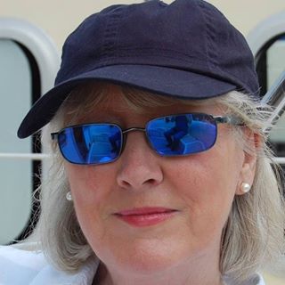 Marie Nicholson's avatar