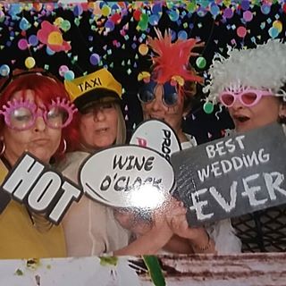 Julie Lawson Bolton's avatar