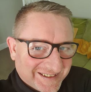Decka Cowley's avatar