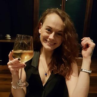 Nicola Claire's avatar