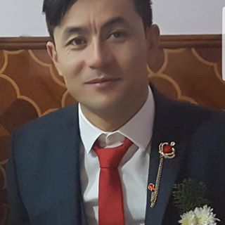 Rahmat Rafiyee's avatar