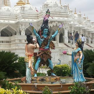 Suresh Halai's avatar