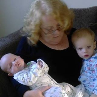 Lynne Hattersley's avatar