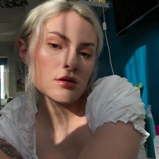 Amy Guscott's avatar