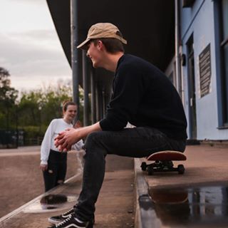 Olli Mills's avatar