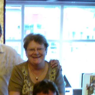 Pauline Sturley's avatar