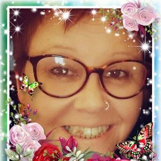 Helen Bond's avatar