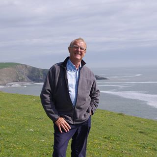 Victor Hunt's avatar