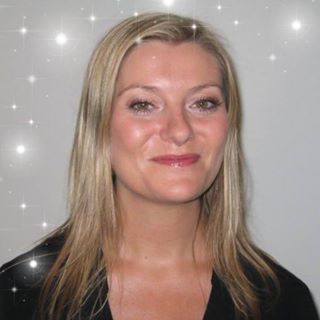 Michelle Ghumania's avatar