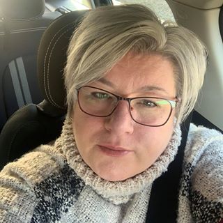 Michele Tucker's avatar