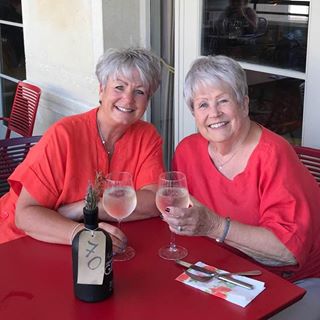 Debi Henshaw's avatar