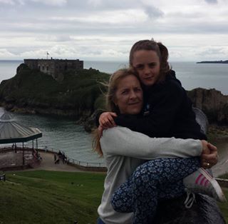 Kerie Holvey's avatar