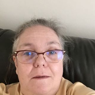 Helen Graham's avatar