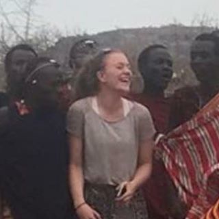 Ali Roberts's avatar