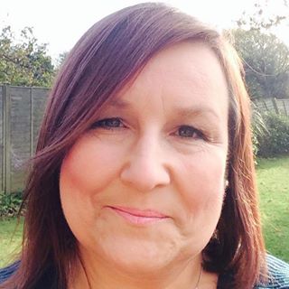 Julie Robinson's avatar