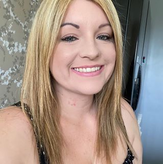 Katie Heavens's avatar