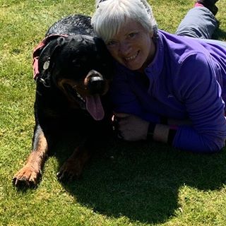 Susan Rennie's avatar