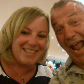 Linda Coombes's avatar