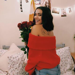 Nicole Garcia's avatar