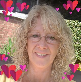 Julie Mcconnell's avatar